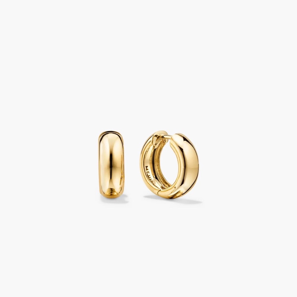 Mejuri PLUSH SMALL HOOPS
